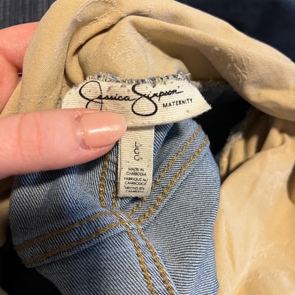 2 Jessica Simpson maternity skinny jeans - Large - Picture 2 of 6